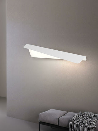 Folding Line Minimalist Metal Wall Light