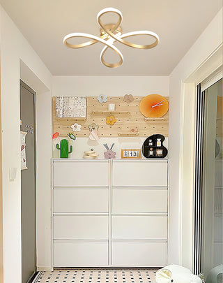 Lumiere Modern Ribbon Chandelier