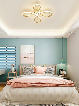 Lumiere Modern Ribbon Chandelier