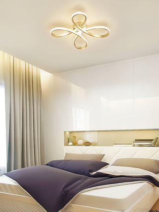 Lumiere Modern Ribbon Chandelier