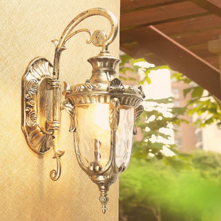 Heritage Vintage Brass Outdoor Wall Light
