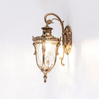 Heritage Vintage Brass Outdoor Wall Light