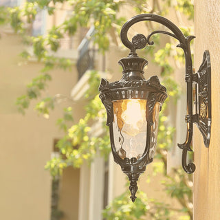 Heritage Vintage Brass Outdoor Wall Light