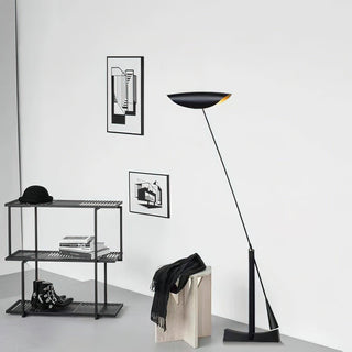 Horizon Minimalist Iron Floor Light