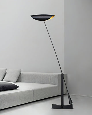 Horizon Minimalist Iron Floor Light