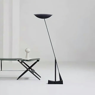 Horizon Minimalist Iron Floor Light