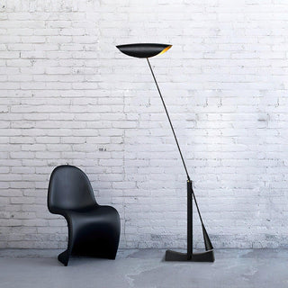 Horizon Minimalist Iron Floor Light