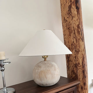 Houa Modern Distressed Round Table Lamp