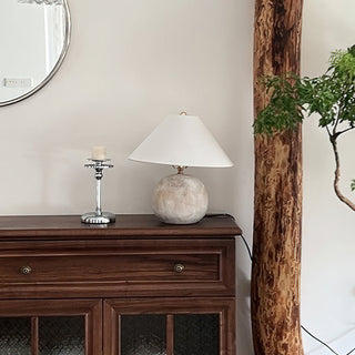 Houa Modern Distressed Round Table Lamp