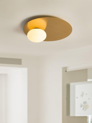 Kwic Minimalist Metal Wall Light