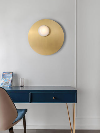 Kwic Minimalist Metal Wall Light