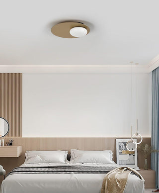 Kwic Minimalist Metal Wall Light