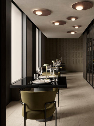Kwic Minimalist Metal Wall Light