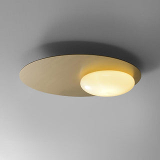 Kwic Minimalist Metal Wall Light