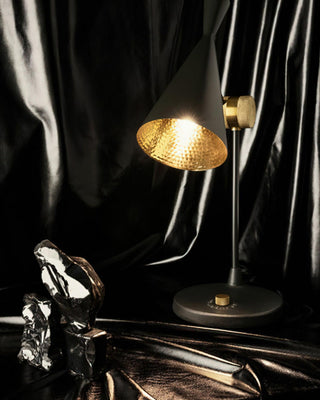 Dawn Artistic Metal Desk Lamp