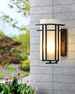 Linden Retro Iron Outdoor Wall Light