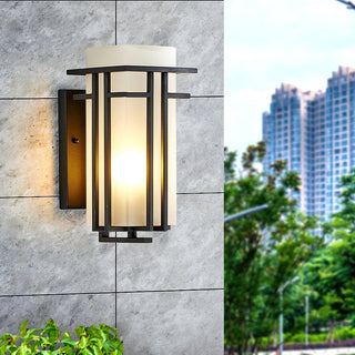 Linden Retro Iron Outdoor Wall Light
