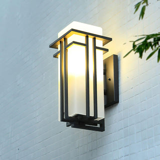 Linden Retro Iron Outdoor Wall Light
