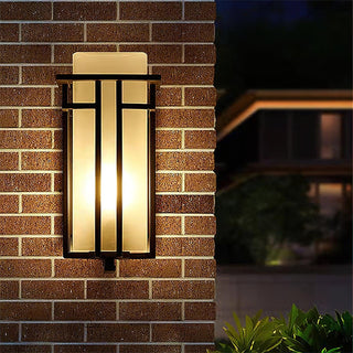 Linden Retro Iron Outdoor Wall Light