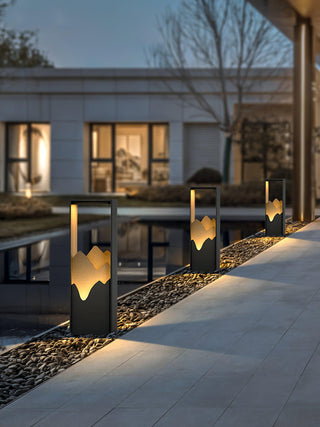 Linkmoon Sculptural Steel Solar Path Light