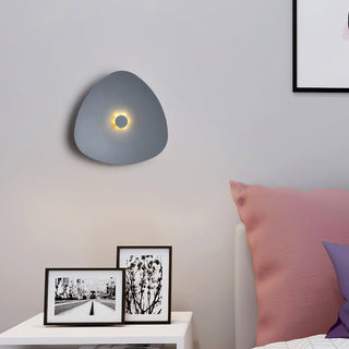 Flaky Minimalist Iron Wall Light