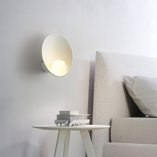 Musa Minimalist Metal Wall Sconce