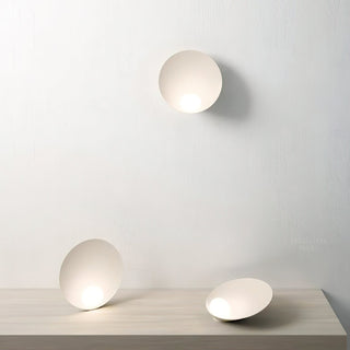 Musa Minimalist Metal Wall Sconce