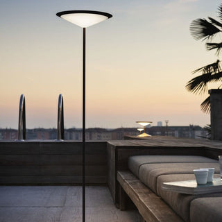Narciso Slim Minimalist Floor Lamp
