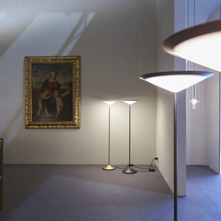 Narciso Slim Minimalist Floor Lamp
