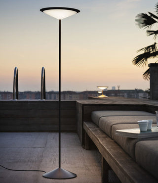 Narciso Slim Minimalist Floor Lamp