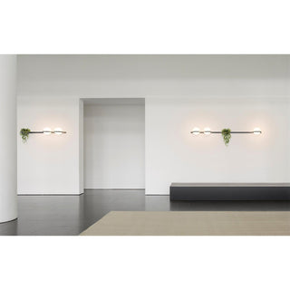 Palma Minimalist Metal Wall Light