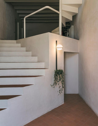 Palma Minimalist Metal Wall Light