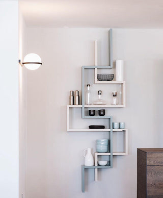 Palma Minimalist Metal Wall Light