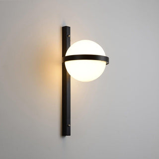 Palma Minimalist Metal Wall Light
