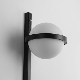 Palma Minimalist Metal Wall Light