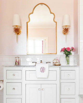 Floris Romantic Brass Wall Lamp