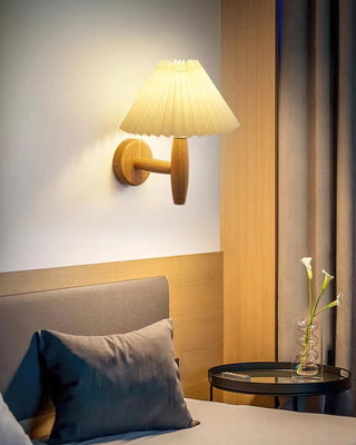 Pleated Retro Wood Fabric Wall Sconce