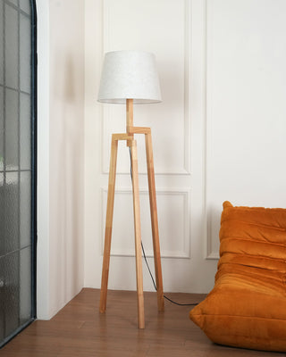 Puccio Tripod Minimalist Wood Floor Light