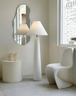 Pulse Minimalist Resin Floor Light