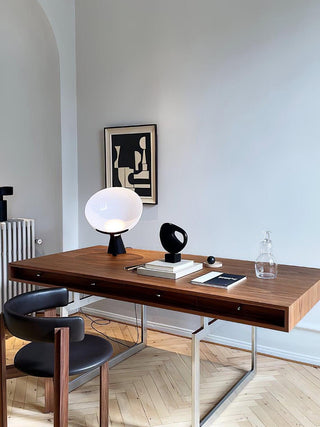 Raahi White Acrylic Table Lamp
