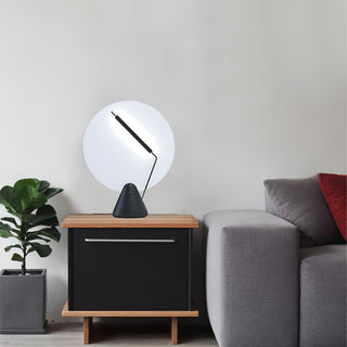 Vinyl Minimalist Metal Table Lamp