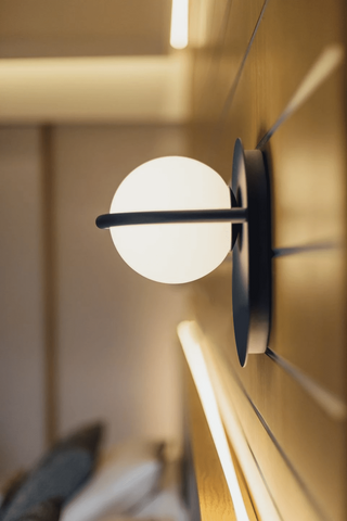 Rise Modern Brass Wall Lamp