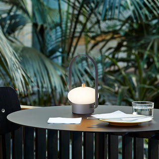En Haut Elegant Metal Table Lamp