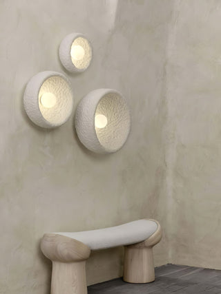 Lira Minimalist Resin Wall Sconce