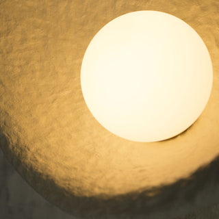Lira Minimalist Resin Wall Sconce