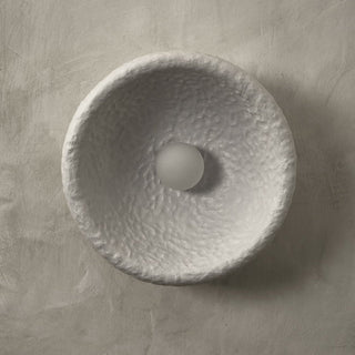 Lira Minimalist Resin Wall Sconce