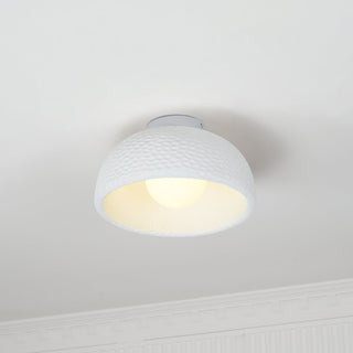 Lira Minimalist Resin Wall Sconce