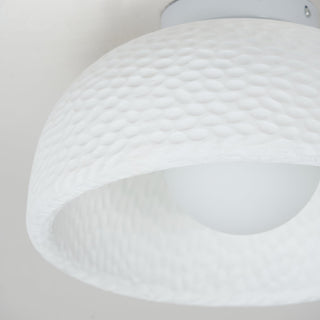 Lira Minimalist Resin Wall Sconce