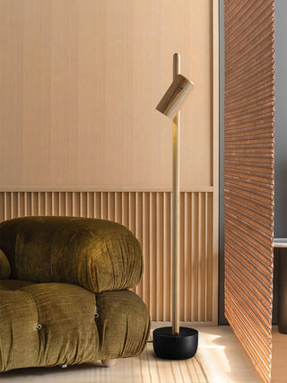 Focus Linear Wood Floor Lamp