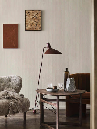 Svelte Noir Sculptural Metal Floor Light
